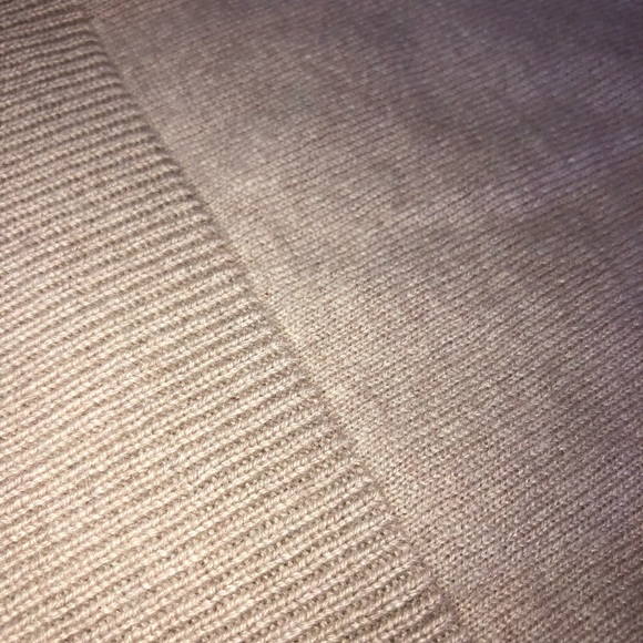 Brand new Athleta 100% cashmere top - Picture 3 of 6